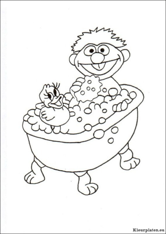 Ernie van Sesamstraat in bad kleurplaat