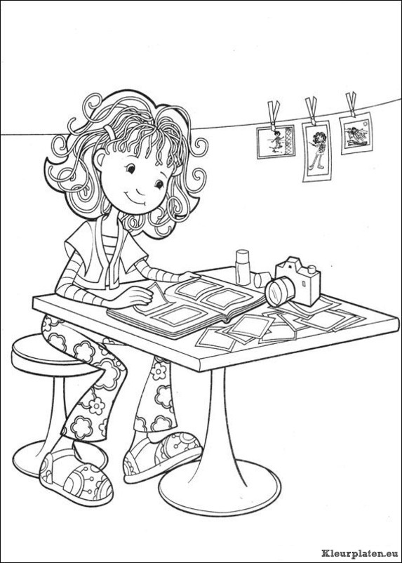 Groovy girls kleurplaten